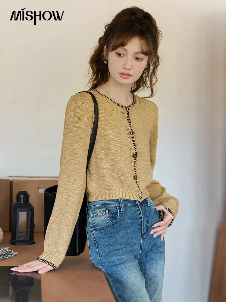 MISHOW Contrast Knitted Cardigan 2023 Autumn Korean Temperament Single Breasted O-Neck Light Khaki Tops Office Lady MXC41Z0098