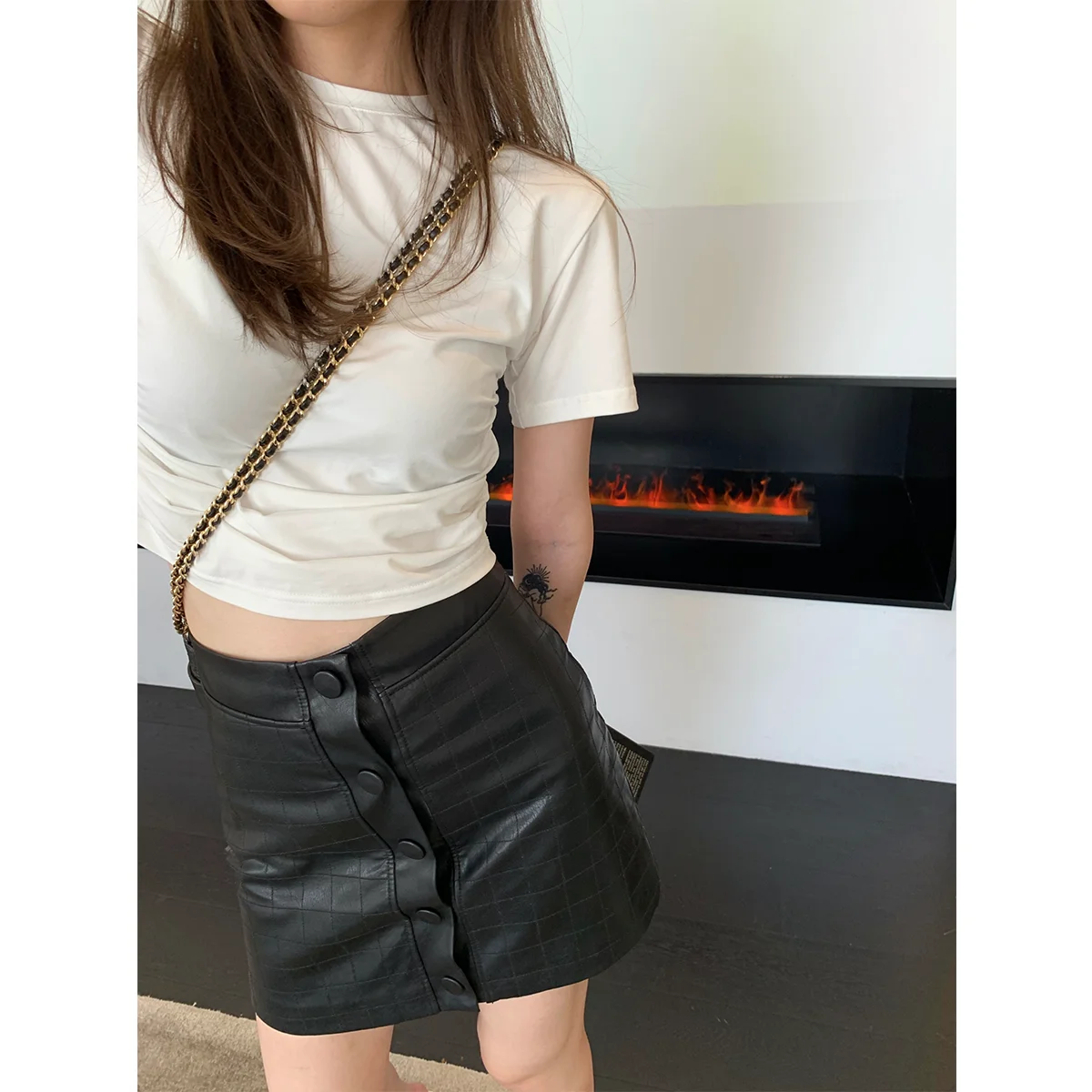 

Новая летняя женская юбка-трапеция с высокой талией в клетку из искусственной кожи, повседневная, простая, короткая, для офиса