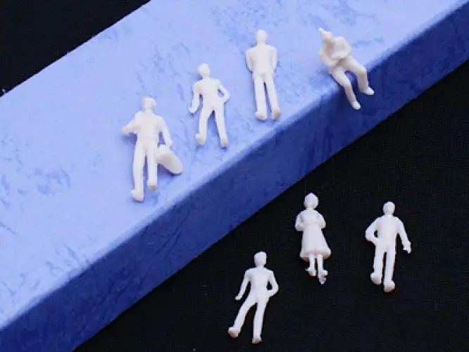 100 Pieces Miniature Figures Model Gray Painted People Plastic for Railway Platform Street Scenery