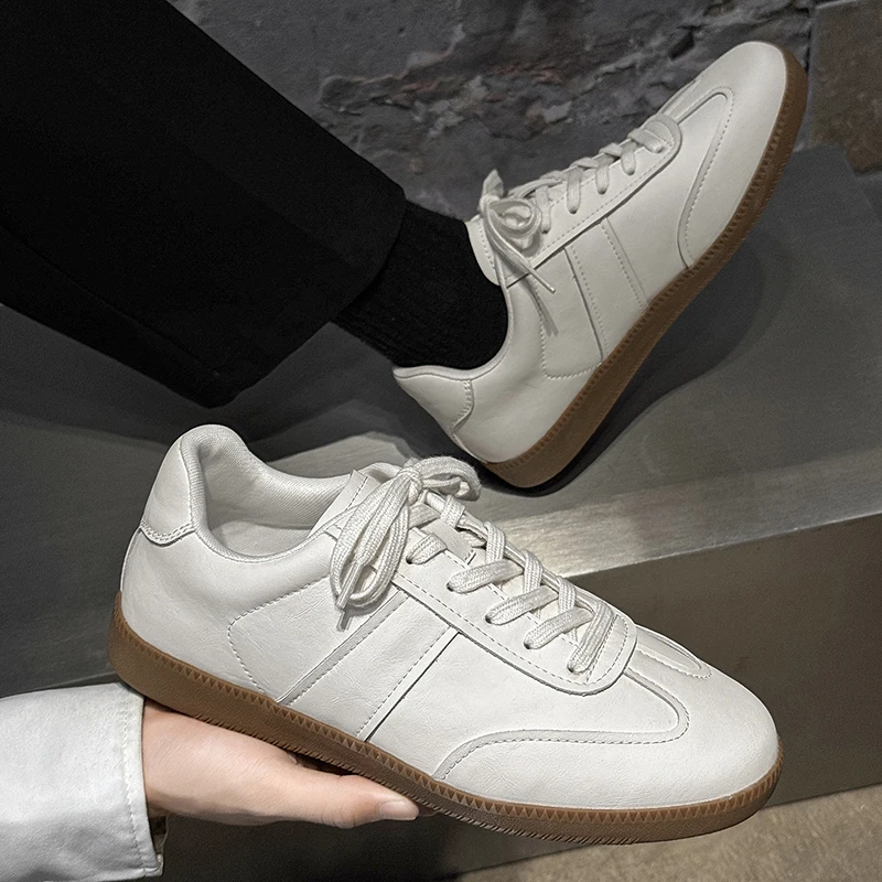 Men Minimalist Style Color Blocked Forrest Gump Shoes with A Soft Surface Comfortable Non Slip Commuting Casual Board Shoes