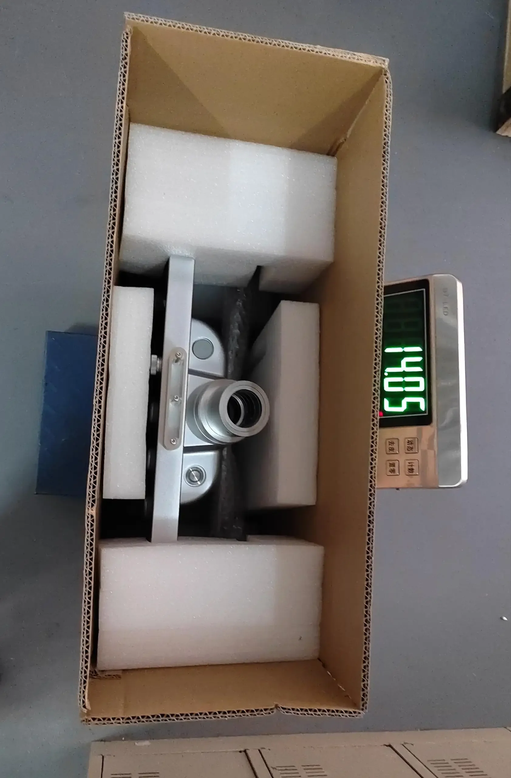 工場カスタム 15.6インチ 18.5インチ 21.5インチ ファンレスパネルPC 産業用タッチスクリーン オールインワンコンピュータPC