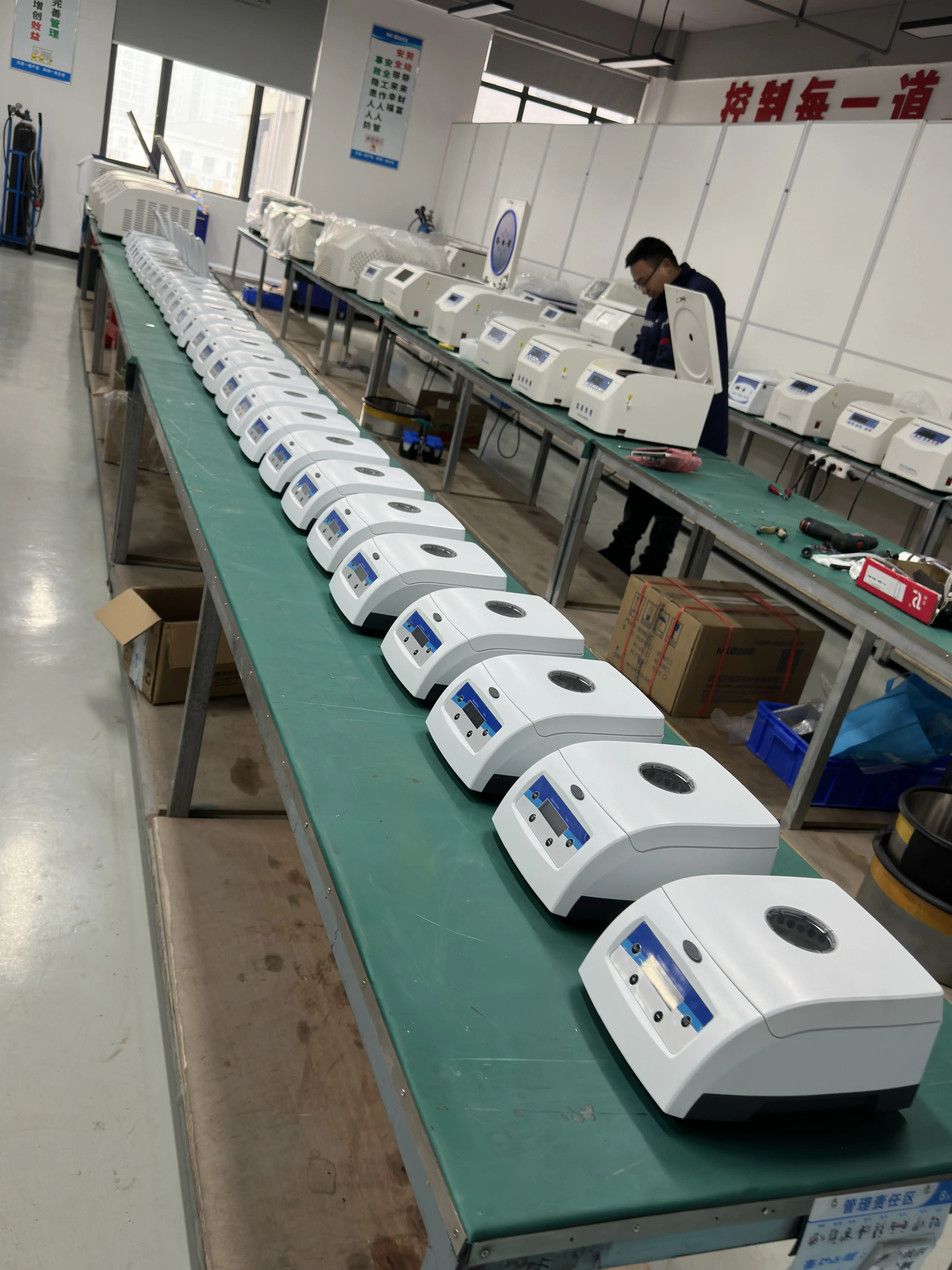 Laboratory Capillary Micro Hematocrit Centrifuge Max 12000 rpm Medical Mini High Speed Centrifuge