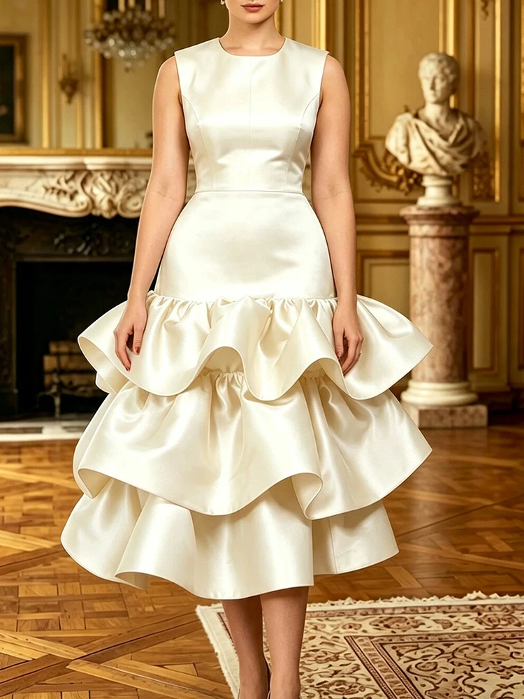 Women Elegant Satin Evening Dress Sleeveless Round Neck Fitted Bodice Multi‑Layer Ruffle Hem Formal Wedding Guest Party Dress