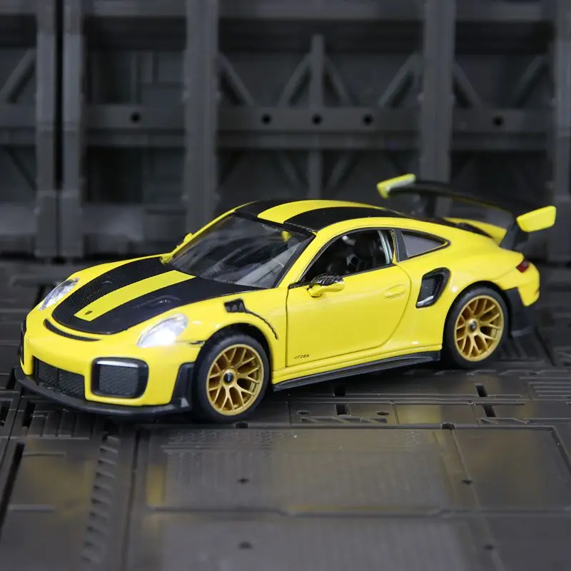

1:32 Detail Exquisite Simulation of Porsche 911 GT2 RS Alloy Car Model Decoration 2 Door Opening Pull-back Acousto-optic Toys