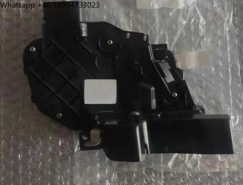 

Suitable for Aston Martin Door Lock Martin Left Front Door Lock Rapide Four Door V8 12 Vantage Lock BlockEG436511397 6G436510234