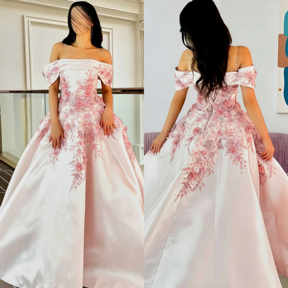 ชุดราตรีคอเรือหรูหราสั่งตัดพิเศษ ประดับด้วยงานปักประณีต ผ้าซาติน ชุดราตรีงานพรอมทันสมัย ชายกระโปรงยาวแบบชาเปล ชุดสำหรับโอกาสพิเศษ