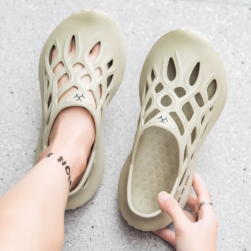 Fashion Sandalias Summer Shoes Men Casual Shoes Mesh outdoor Breathable Slip-on Flats Men Sneakers Comfortable Water Loafers
