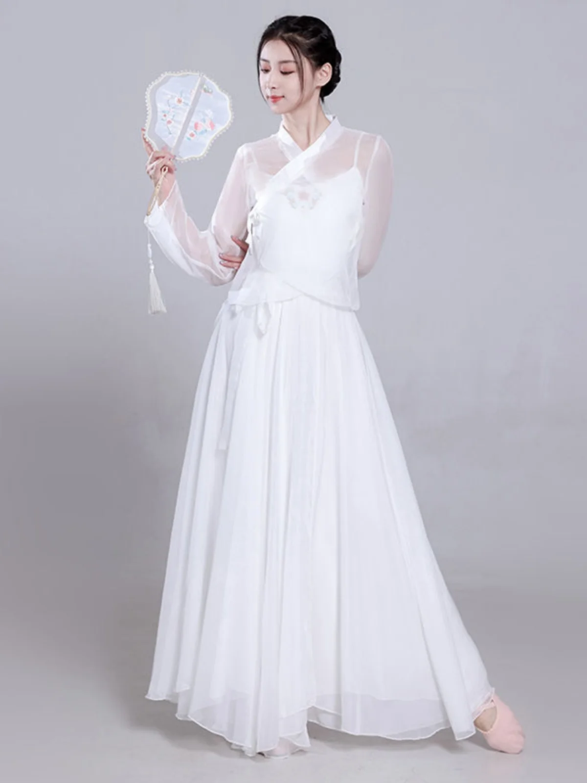 Elegant Classical Dance Costume White Gauzy Skirt Super Fairy Tale Performance Suit Feminine Draping Design Beautiful Mythology
