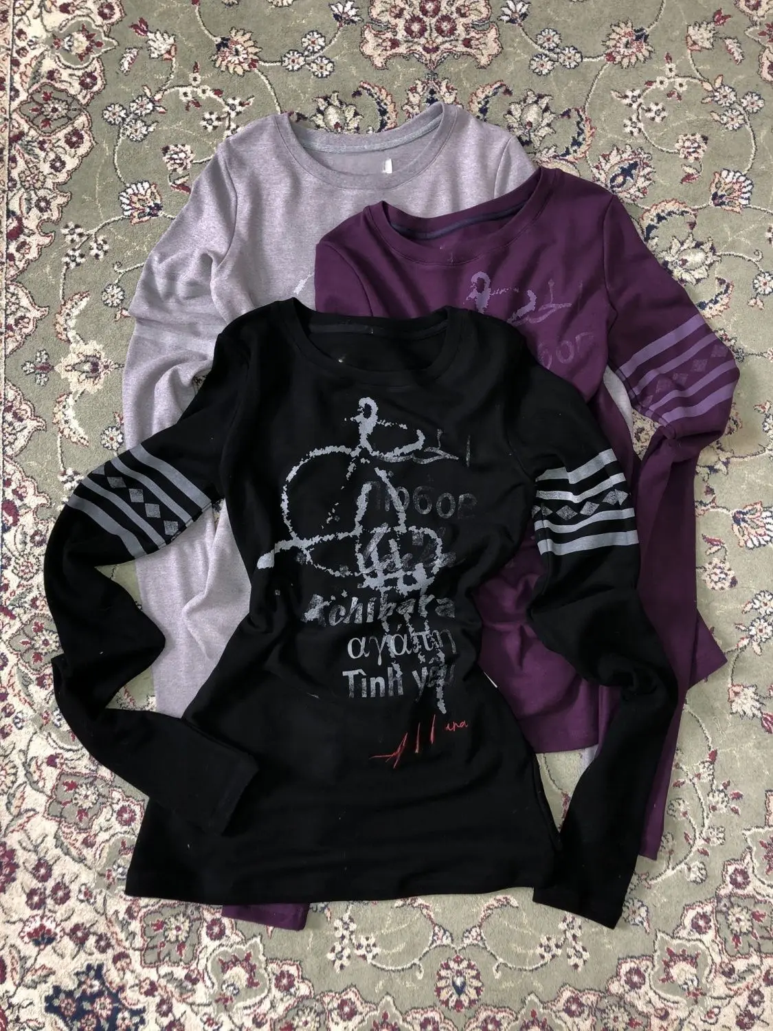 Harajuku Vintage Gothic T-Shirt Women Streetwear Hip Hop Grunge Y2k Crop Tops Punk Tees Retro Long Sleeve Shirts Autumn Fashion