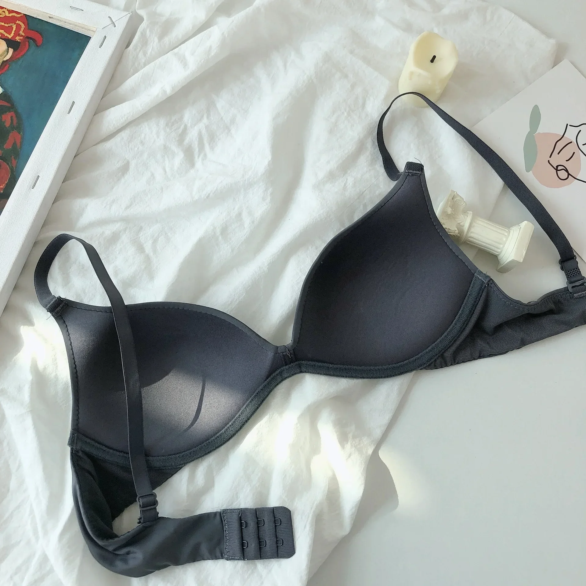 Sujetadores sin espalda para mujer, ropa interior sin costuras, lencería Sexy, Bralette de copa 3/4, Top sin aros, Camiseta cómoda