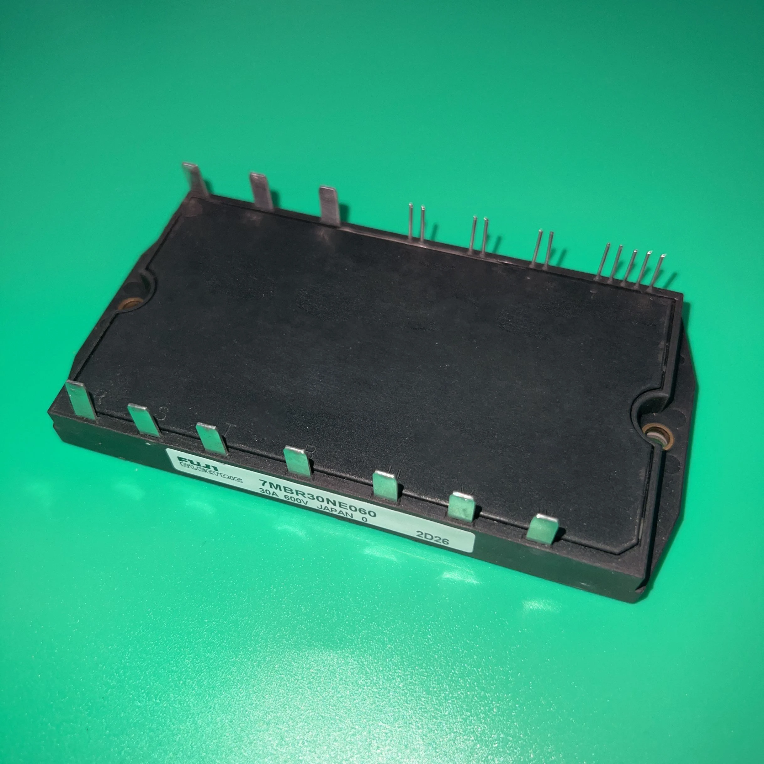 

7MBR30NE060 IGBT 7MBR30NE 060 30A 600V PIM 7MBR30N E060 7MBR30 NE060 7MBR 30NE060 7 MBR30NE060