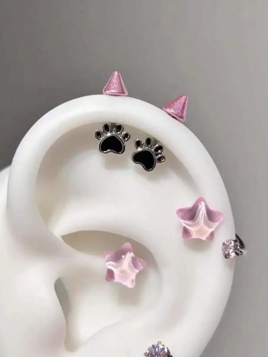 

Cat Claw Ear Cuff Punk Edgy Star Horseshoe Earring Unisex Gothic Y2K Jewelry