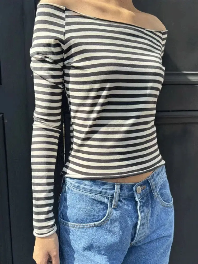 Black And White Striped T-shirts Women Off The Shoulder Slim Curled Long Sleeve T-shirt Spring Autumn Bottoming Tops Y2K Fashion