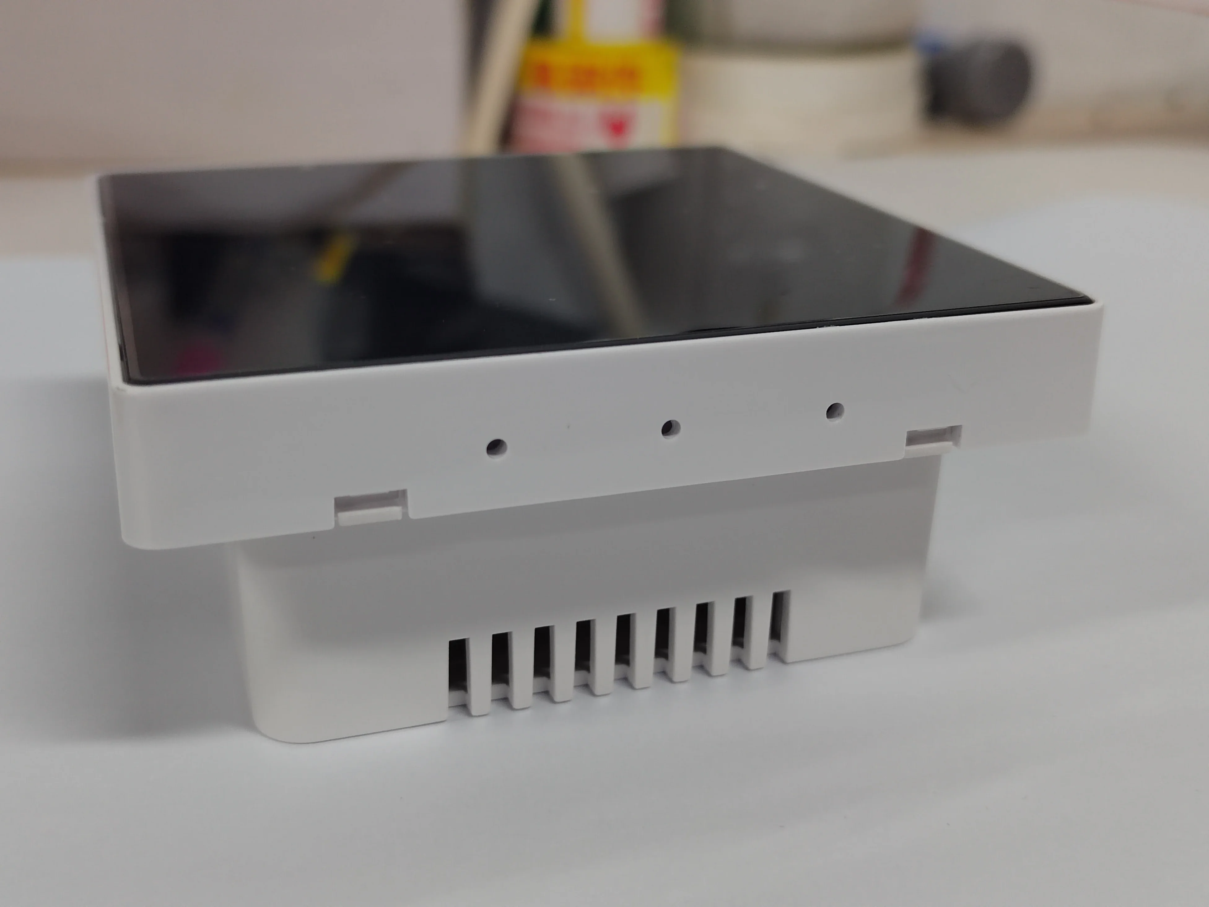 Picture 4: 4inch 480*480 IPS 86box capacitive lcd touch display base on ESP32-S3-WROVER 16MB Flash with Temperature and humidity sensor