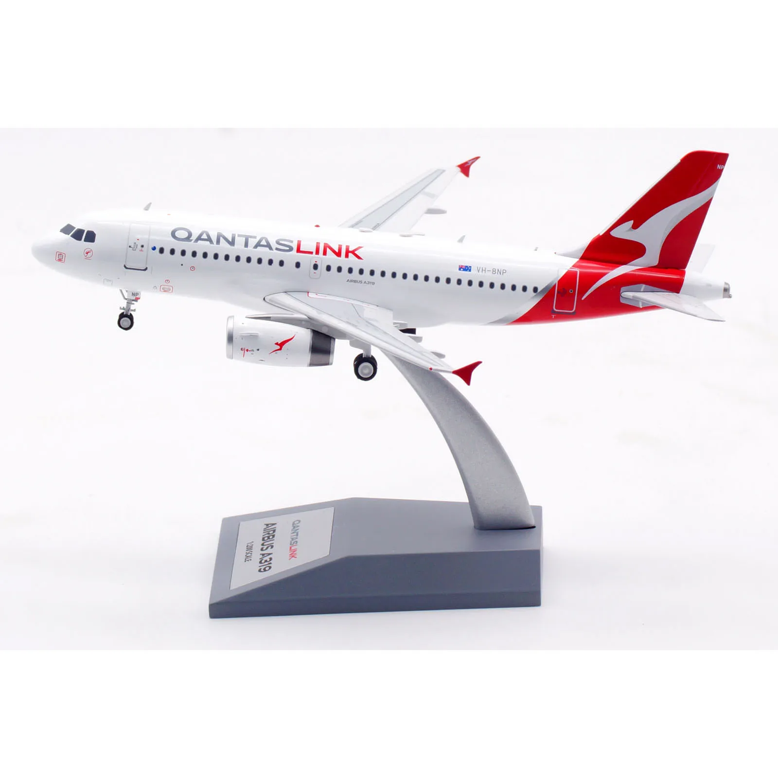 

Коллекционная модель самолета INFLIGHT 1:200 QantasLink Airbus A319 из сплава, литая под давлением, с подставкой, VH-8NP, IF319QF0624