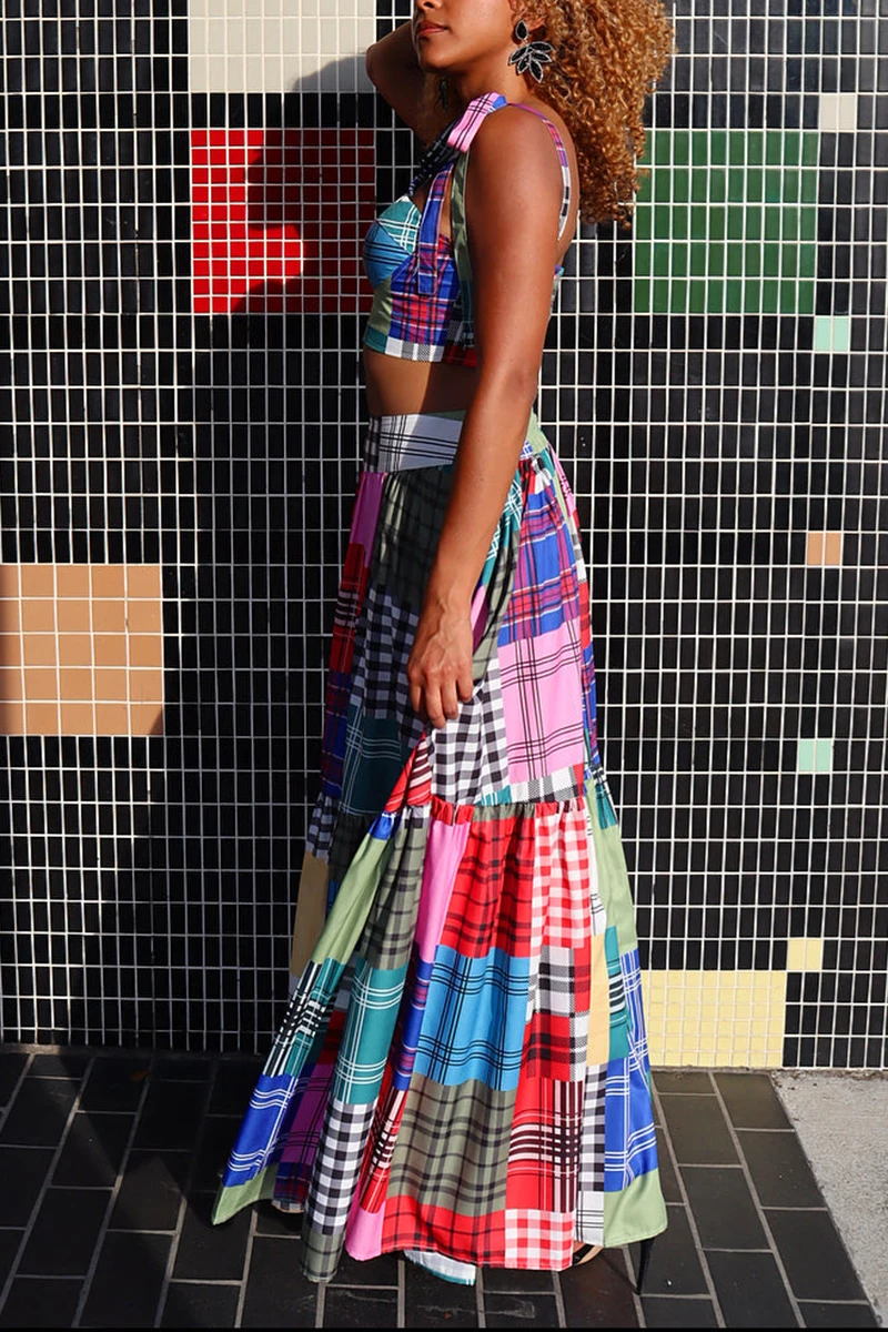 Buntes Kariertes Übergrößen-Zweiteiler-Set mit Träger-Bustier-Crop-Top und Stufenrock für Damen, Boho Sommer-Set – Detail 5
