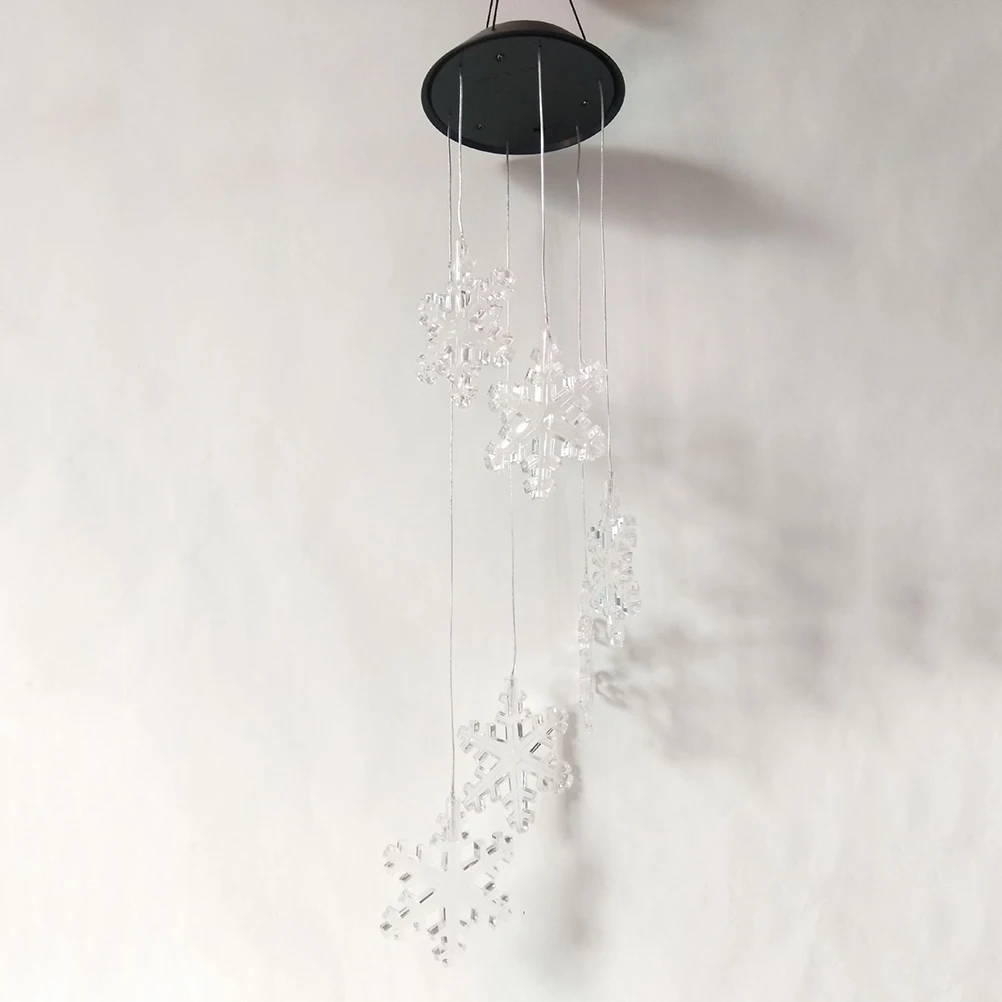 

Snowflake Pattern Wind Chime Color Changing Solar Mobile Wind Chime Light for Home Party Garden Lighting (Color As Shown)