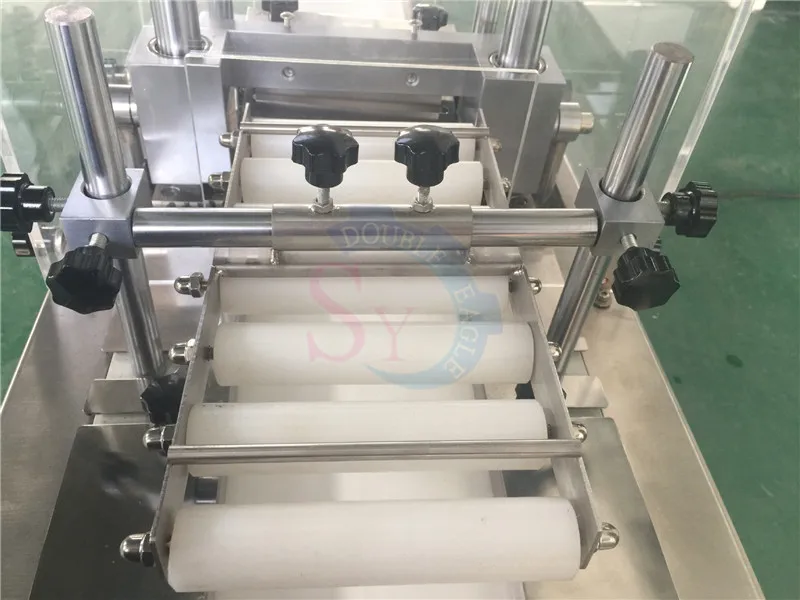 2021 desain baru komersial otomatis Frozen Iris Biskuit mesin pemotong peralatan pengolahan pengiris kue