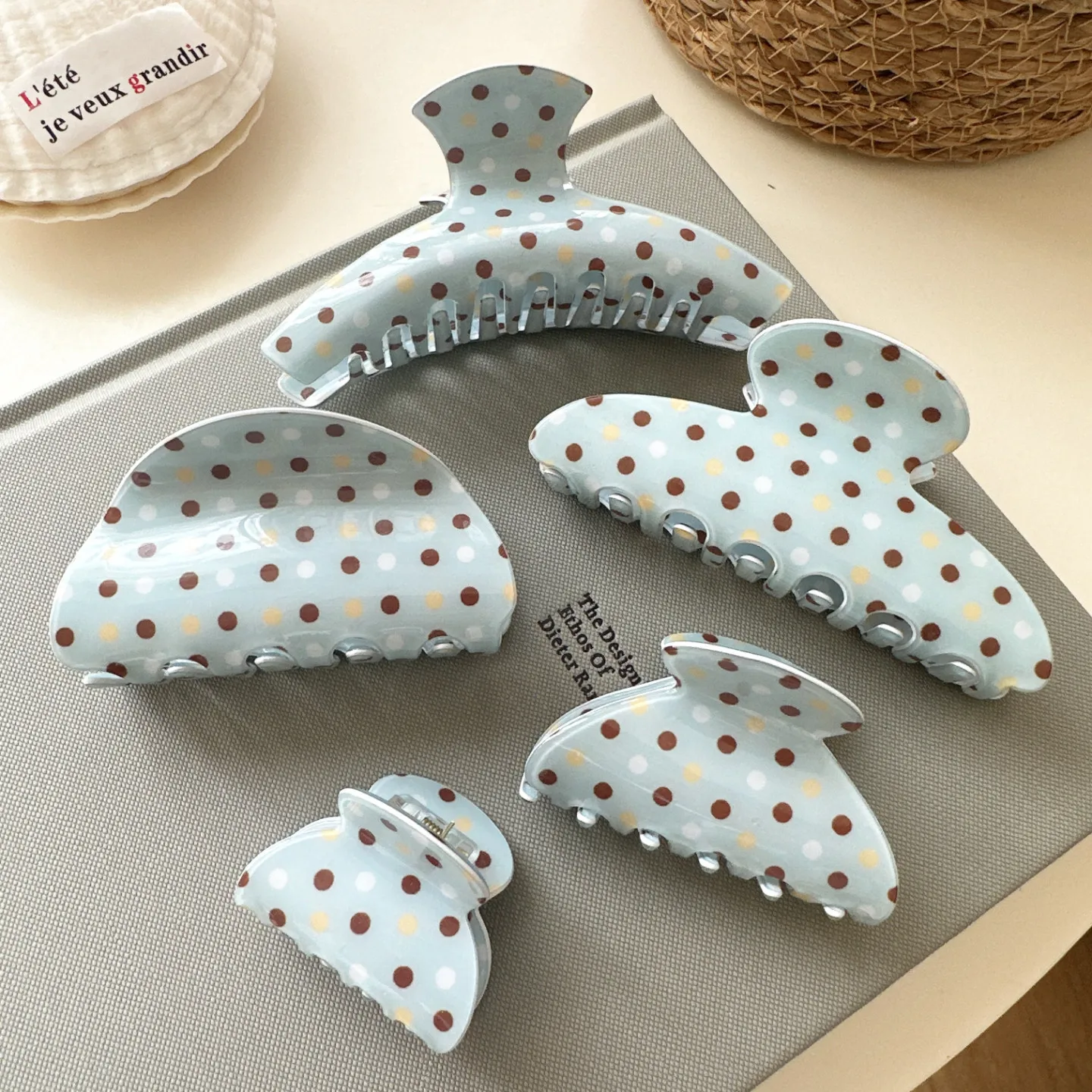 Lightweight Blue Polka Dot Shark Clip for Half Up Bun Retro Versatile Korean New Style Hair Claw for All Hair Types