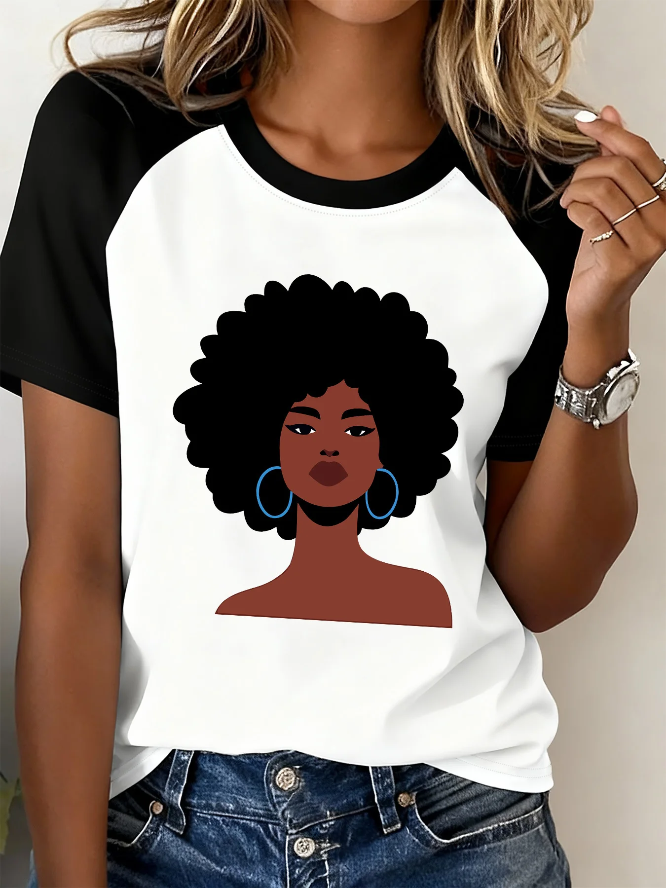 Fashionable T-Shirt in Black and White, with a Unique Curly Hair Female Print and Raglan Sleeves. Casual, Stylish, and Versatile Top