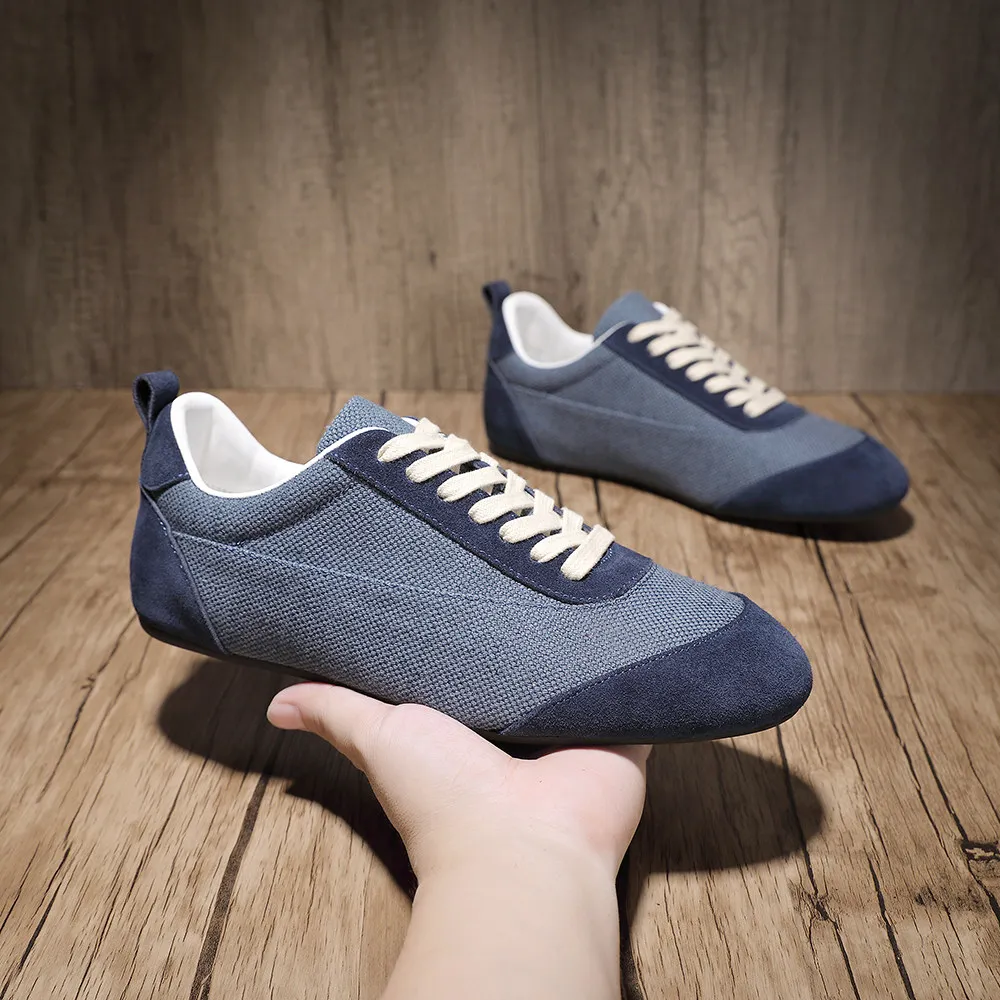 New Design Men Canvas and Suede Spliced Retro Trainer Sneakers Lace-Up Soft Flat Sole Lightweight Casual Daily Walking Shoes