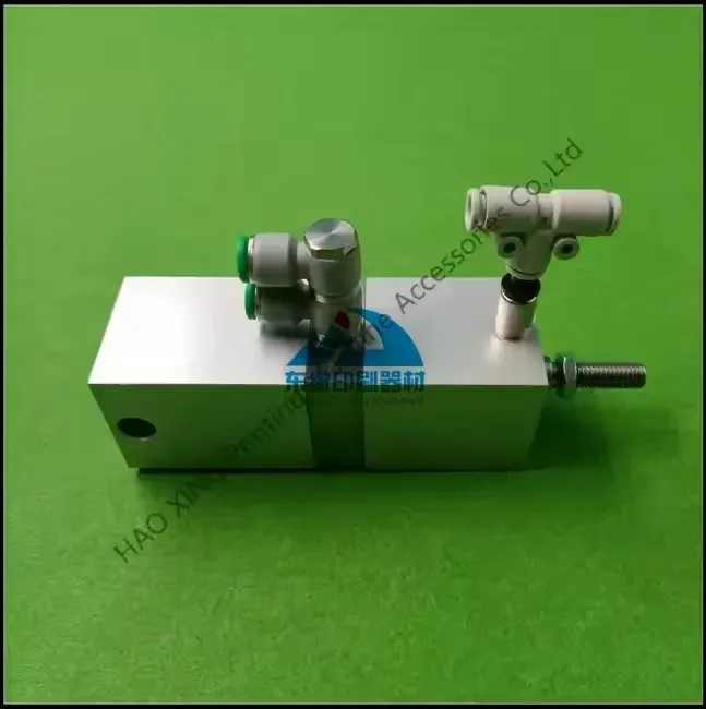 ملحقات آلة الطباعة 80.10Q13-0714 ADN-32-10-A-SA83 اسطوانة الهواء لآلات الطباعة رولاند اسطوانة هوائية