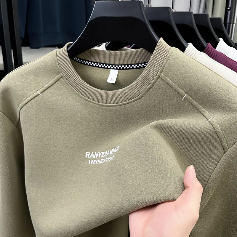 2025 Wiosenne koreańskie bluzy męskie Trendy Wszechstronny Jednolity kolor Luźne Casualowe okrągłe bluzy z dekoltem Streetwear społeczny