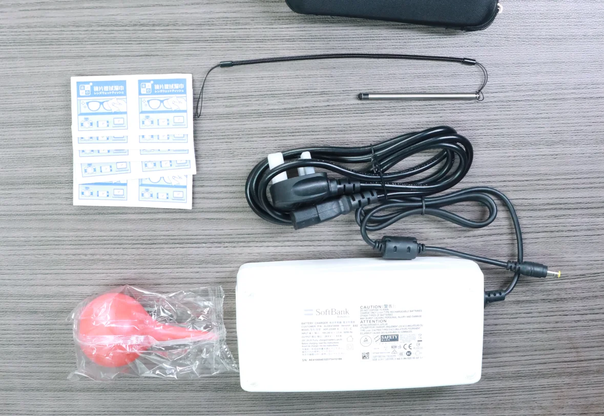 Handheld 50W Mini Portable Fiber Laser Marking Machine Laser Engraving Printer