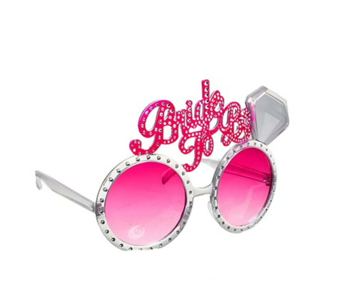 PESENAR Four - Piece Bride - to - be Wedding Party Accessory Set Sunglasses Gloves Earrings Garter