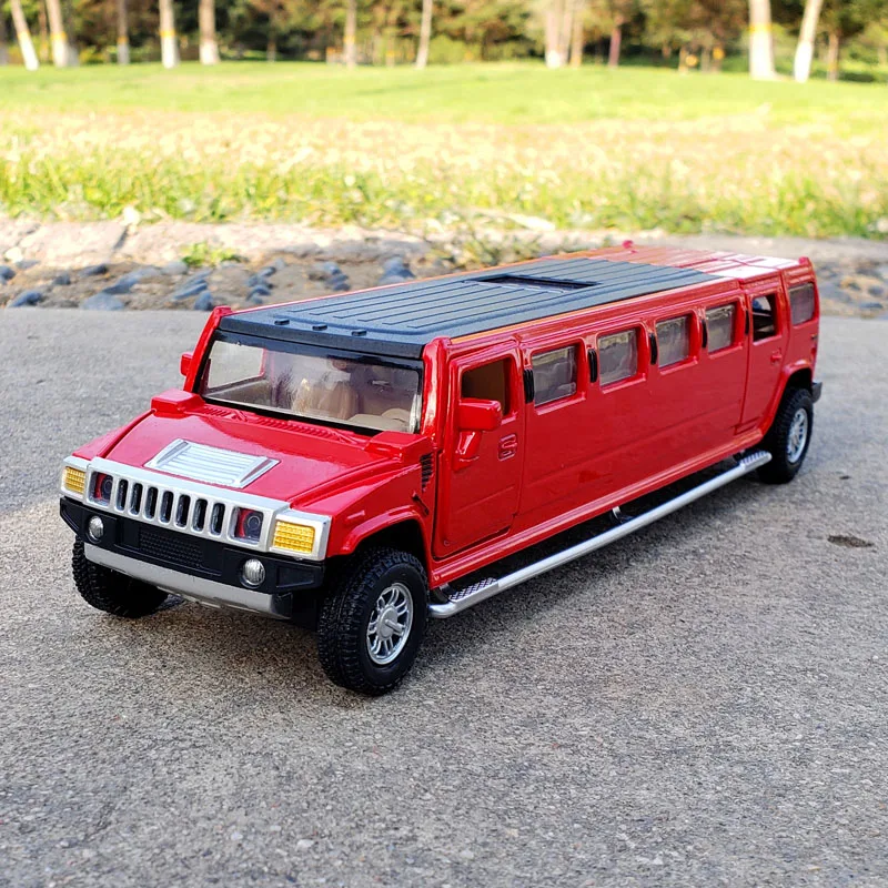 1:32 Diecast Hummer Lengthen Limousine Metal Alloy Car Model Pull Back Flashing Musical High Simulation Kids Toy Vehicles Gift