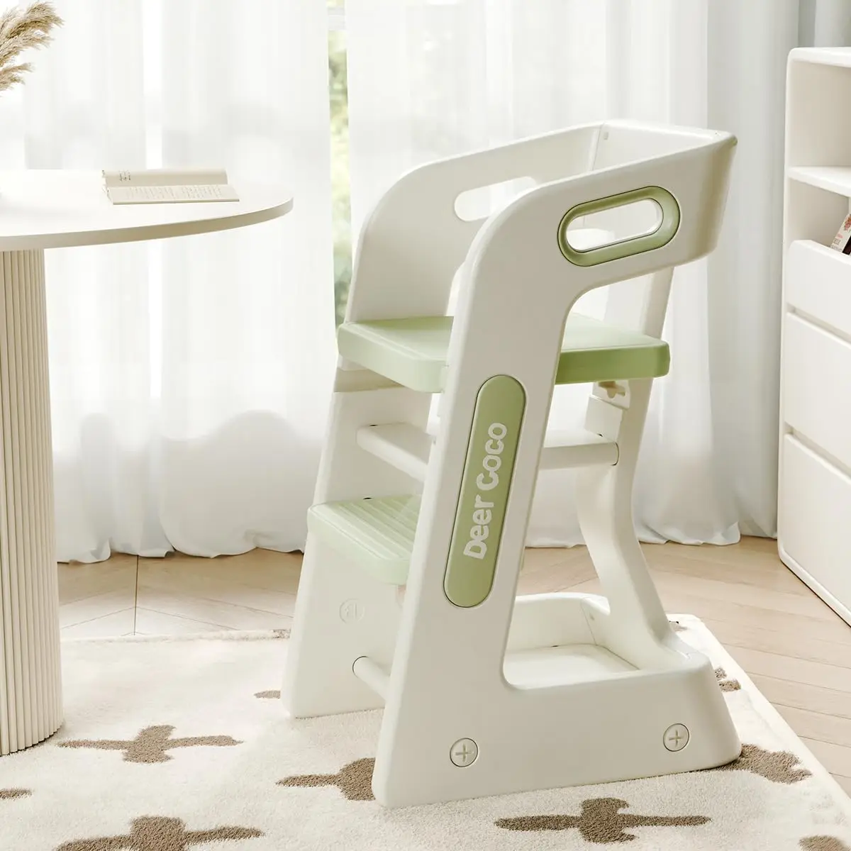 Baby High Chair with Foot Rest and Safety Belt, Portable High Chairs for Babies and Toddlers, Space Saving Toddler High Chair