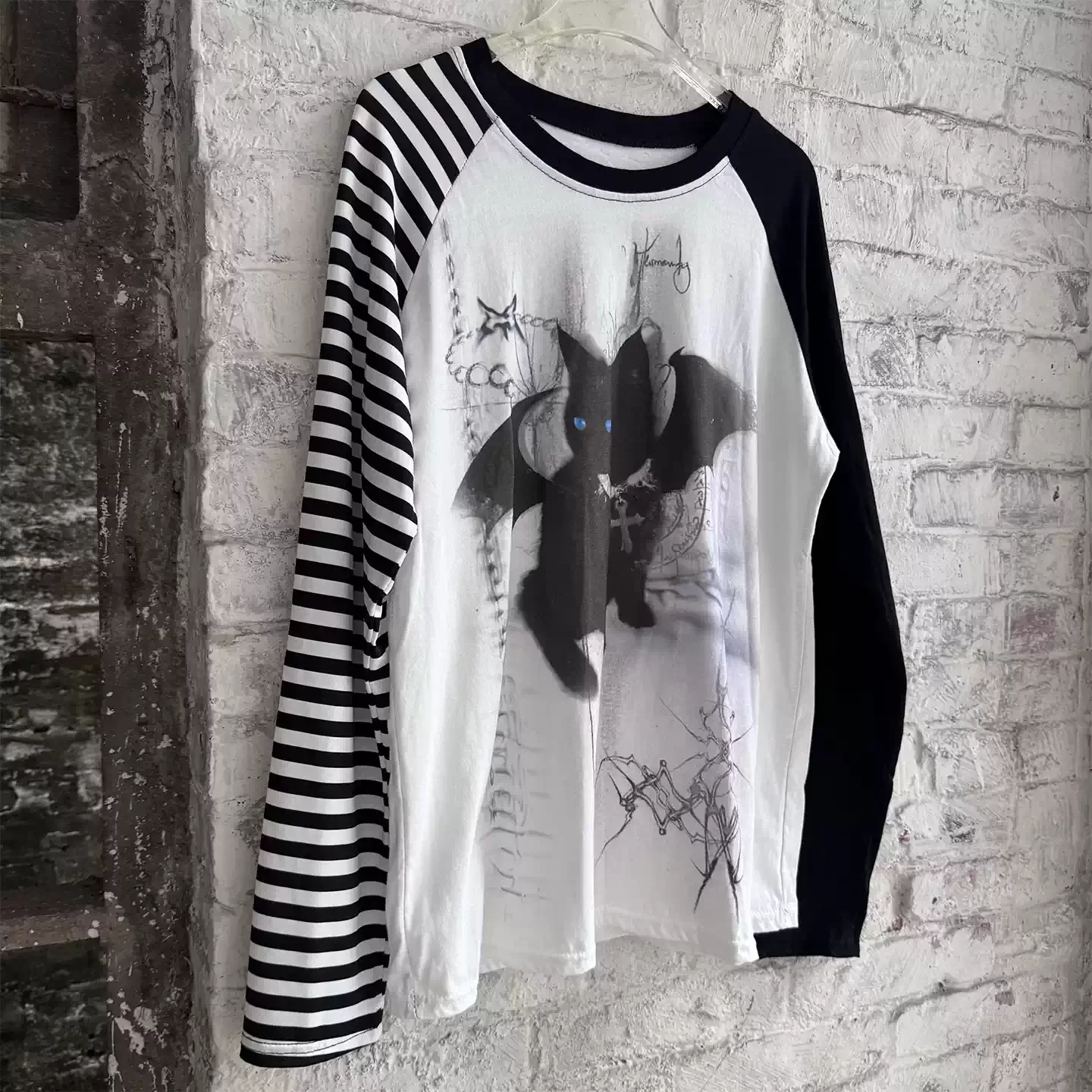 Raglan Long Sleeve T‑Shirt Asymmetric Stripe Sleeve Gothic Demon Black Cat Cross Wing Graphic Loose Y2K Grunge Aesthetic Tee Top