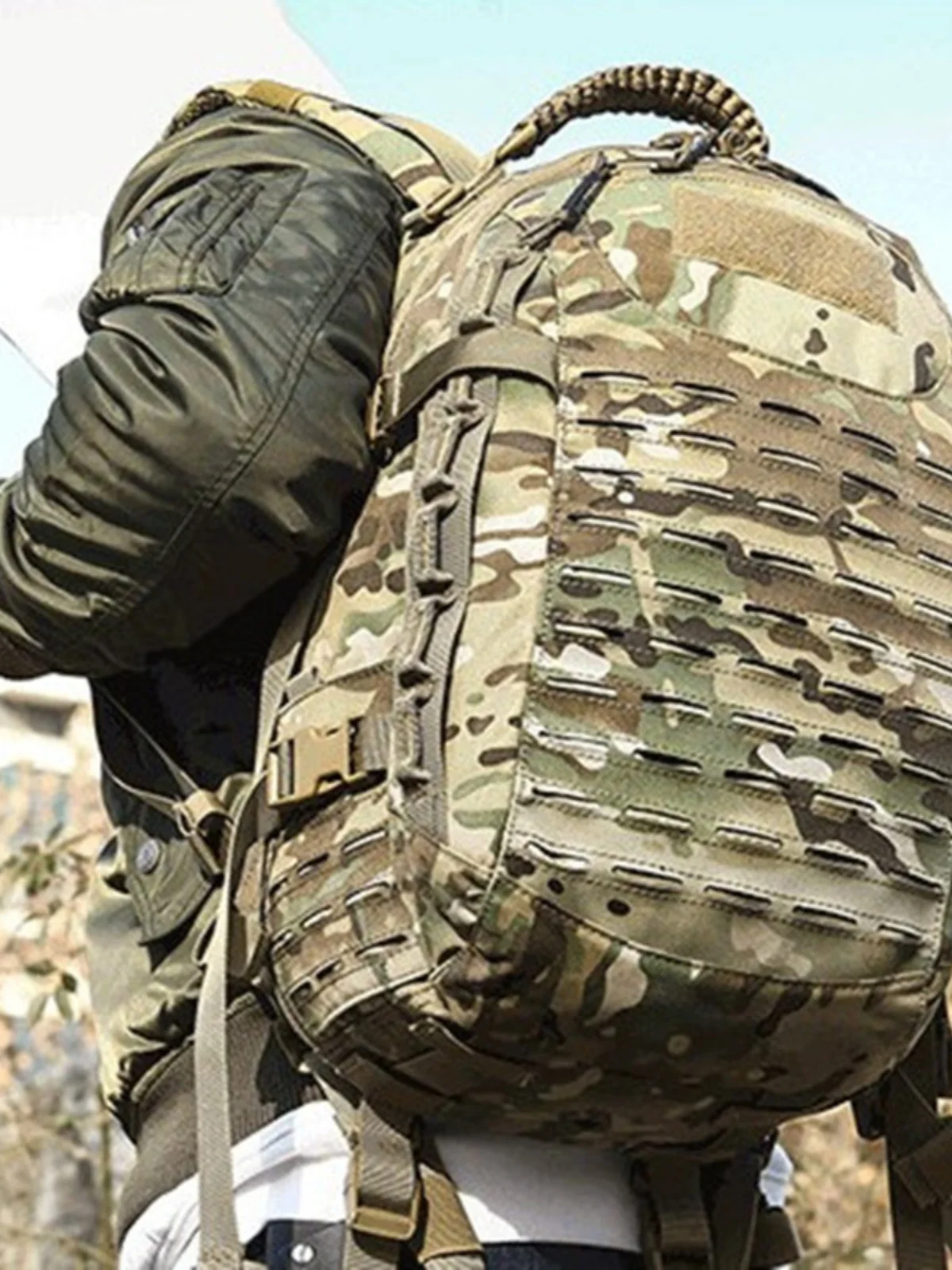 zaino-tattico-mimetico-da-esterno-borsa-a-doppia-spalla-impermeabile-e-resistente-all'usura-stile-militare-per-pendolari-tre-scomparti