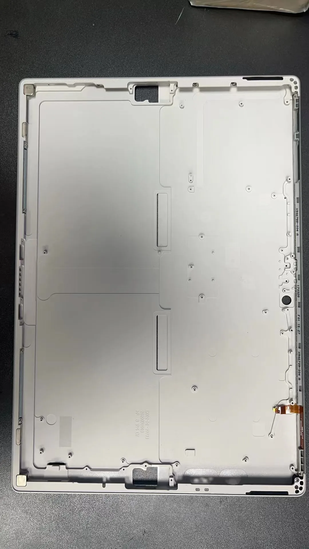 Original NEW For Microsoft Surface Pro 4 1724  A shell without bracket