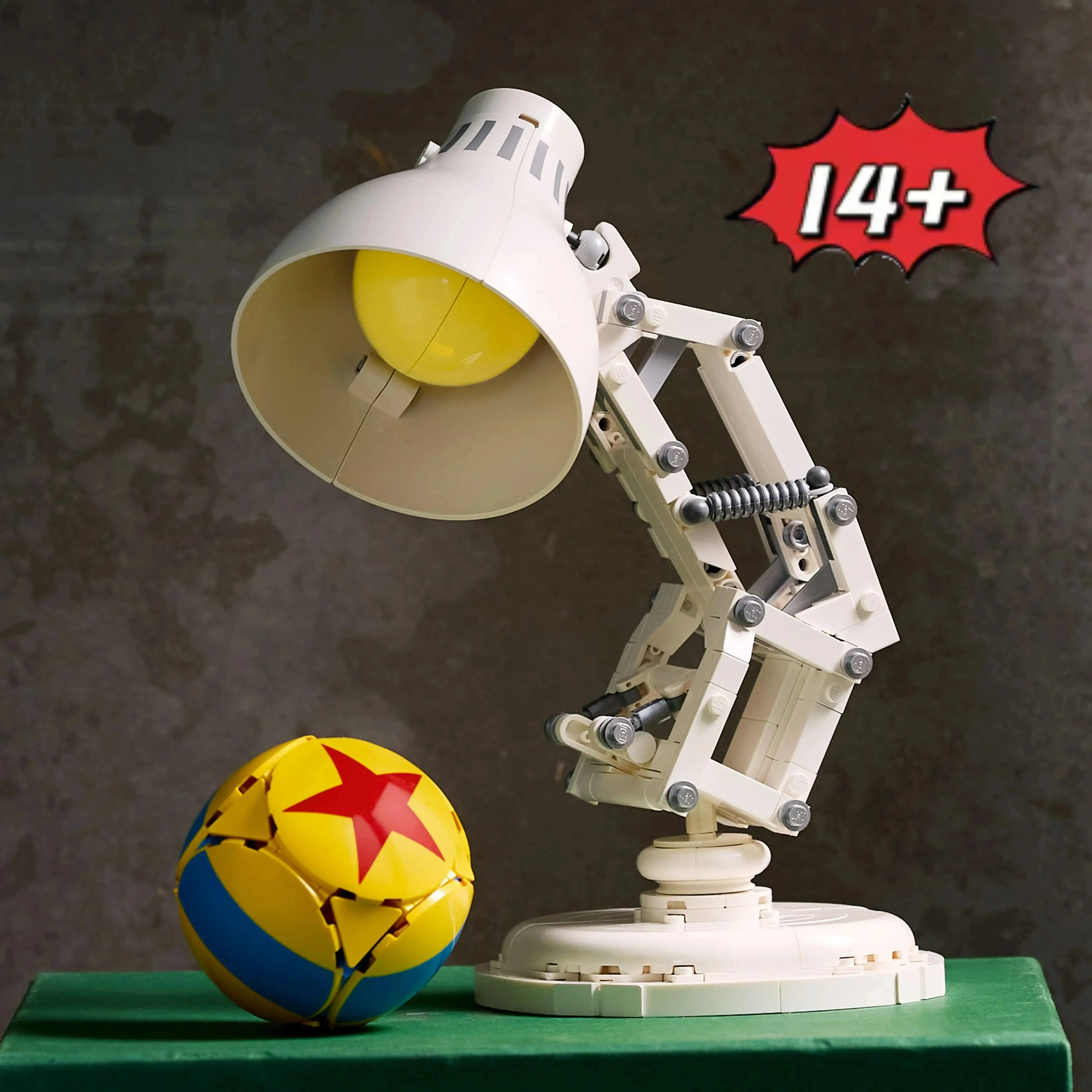 In Stock 613Pcs Ideas Lamp Room Decor Building Blocks Creative Model Educational DIY Bricks Toy Christmas Birthday Gift