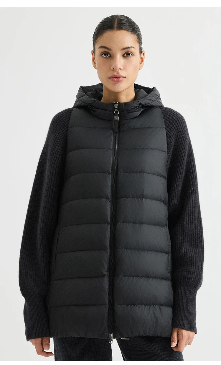 BY4621558 Damen Kapuzen-Daunenjacke mit Kaschmir-Strickärmeln, Waffelstrick, Kettenreißverschluss, Old Money Eleganz für den Winter – Detail 8