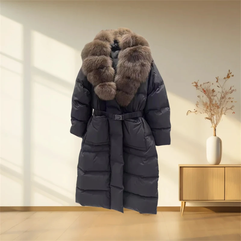 2025 Inverno delle nuove donne grande collo di pelliccia di volpe addensato caldo al ginocchio piumino d'oca moda di alta qualità piumino di media lunghezza