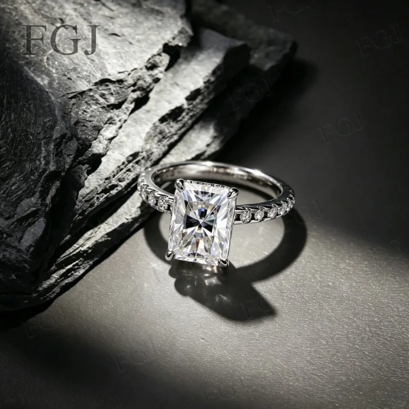 D-Farbiger 3ct Radiant-Schliff Moissanit Verlobungsring aus vergoldetem 925er Sterlingsilber für Damen, individueller Schmuck, GRA-zertifiziert – Detail 8
