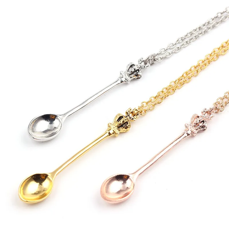 Alice Vintage Gold Crown Spoon Pendant Necklace Alloy Mini Crown Jewelry Fashion Retro Necklace Gift For Women view 4