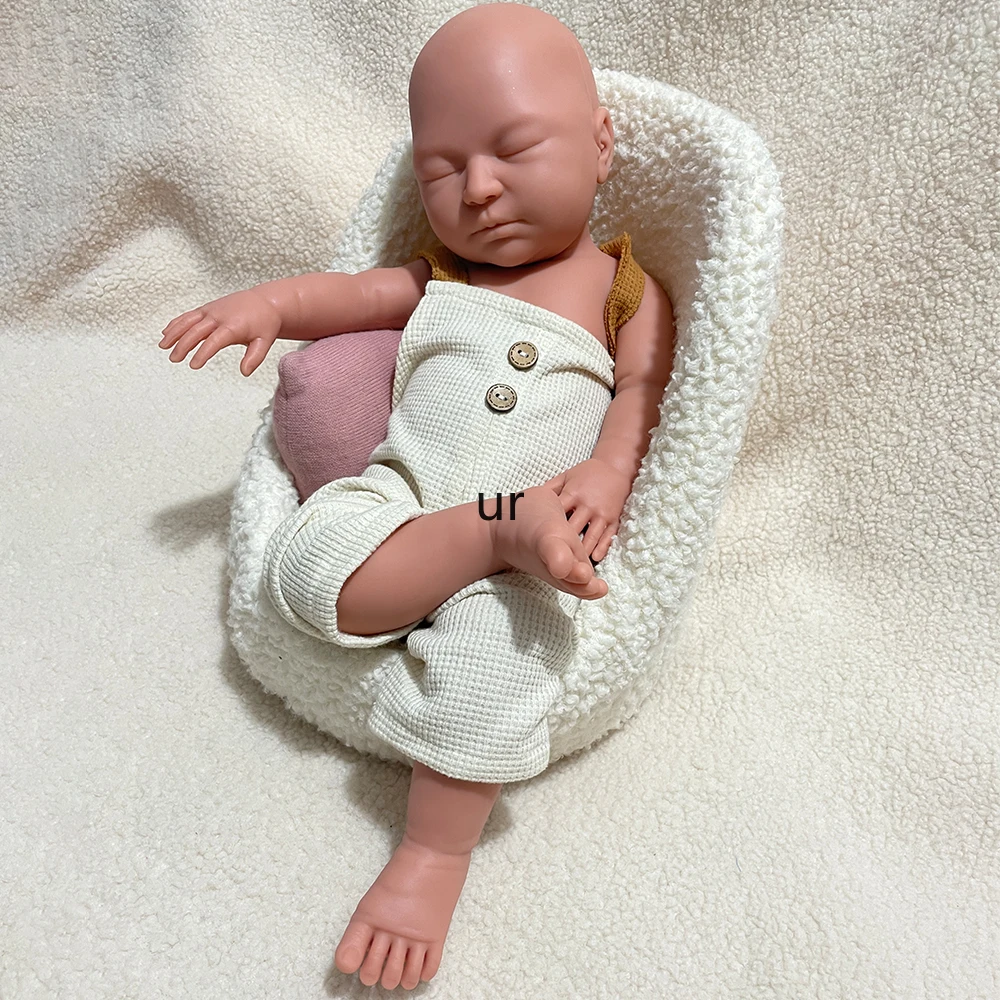 55cm Weighted Full Silicone Reborn Baby Girl Cuddly Lifelike Unpainted Solid Newborn Doll for Painter Collector Kids Toy Gifts