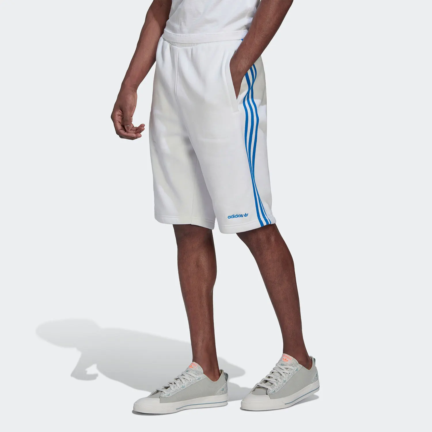 

Adidas Originals Men's Seasonal New Sport Shorts HC7139