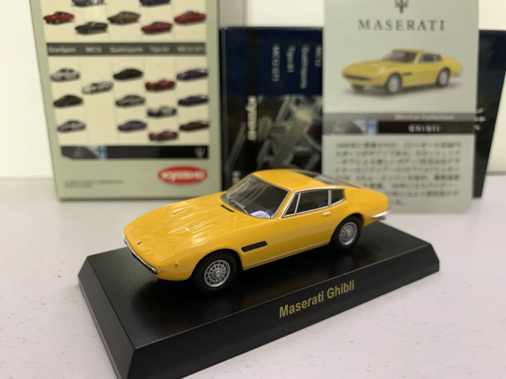 1/64 KYOSHO Maserati Ghibli  Collection of die-cast alloy car decoration model toys