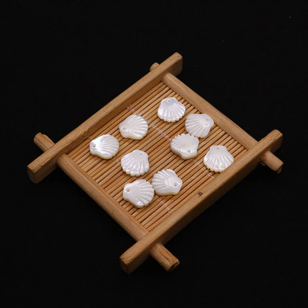 

Natural Seawater Shell Beads 3pcs White 12*12mm Fan-shaped Single Hole Loose Bead Accessory for Handmade Exquisite Jewelry Gift