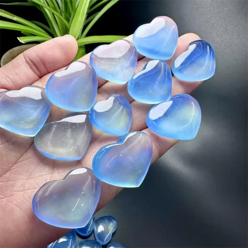 

28MM Natural Aquamarine Heart Pendant Healing Gemstone Carved Figurine Gift Fashion Jewelry For Women Gift