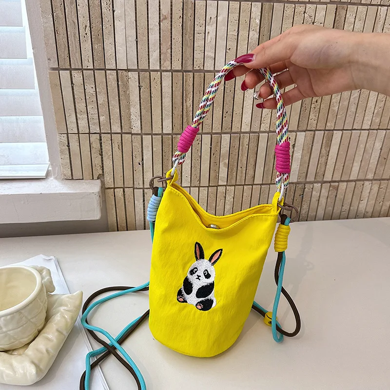 New Fashion Mini Bucket Bag Cute Panda Embroidery Fabric Casual Crossbody Bag for Women Handy Canvas Shoulder Bag