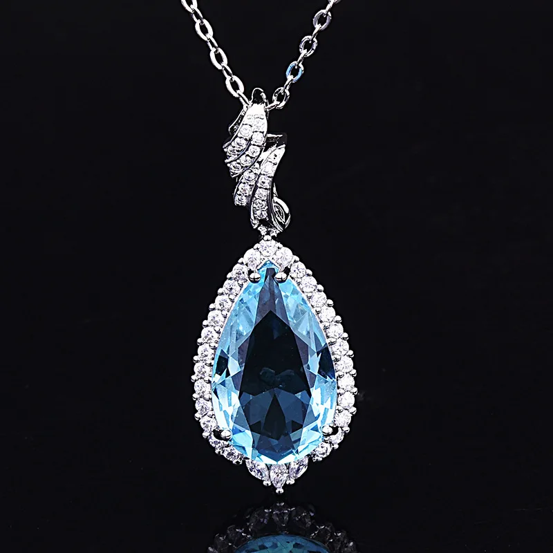 Collar con colgante de topacio aguamarina de Santa María con gotas de agua sintéticas europeas y americanas, microdiamante de oro blanco de 18 quilates