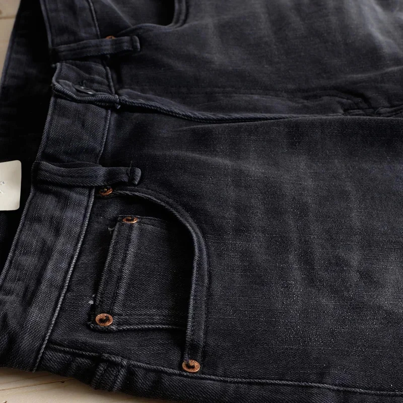 تم غسل جينز ذو ساق مستقيمة عتيقة ثقيلة في السراويل الرجالية المرنة الصغيرة القديمة