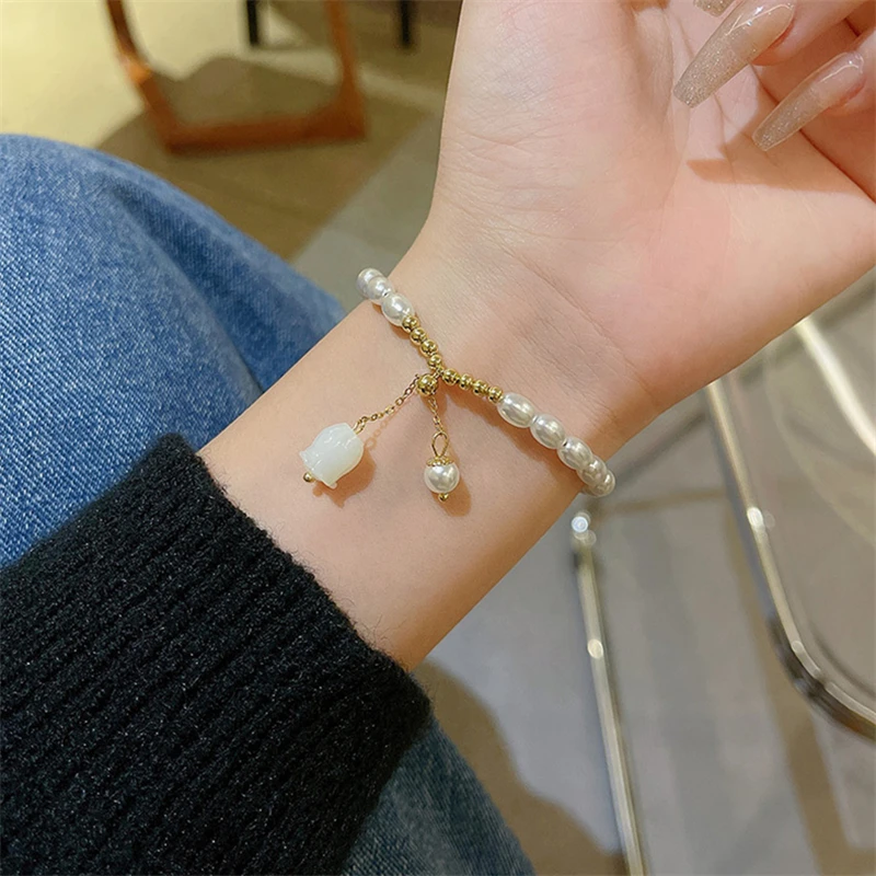 

New Trendy DelicateTulips Bracelets Imitation Pearl Flower Bangles For Women Sweet Casual Jewelry Accessories Party Present