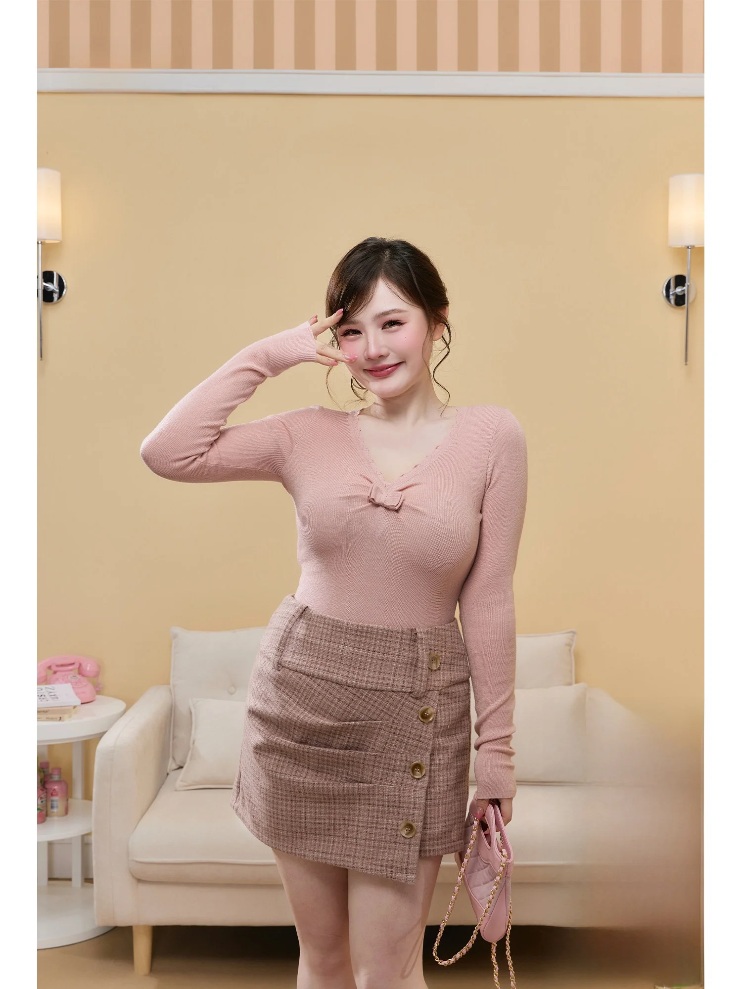 

High Waist Pleated Skirt by Zhou Bai Zi British Style Checkered Print Tummy Covering A-Line Silhouette Women's Fashion