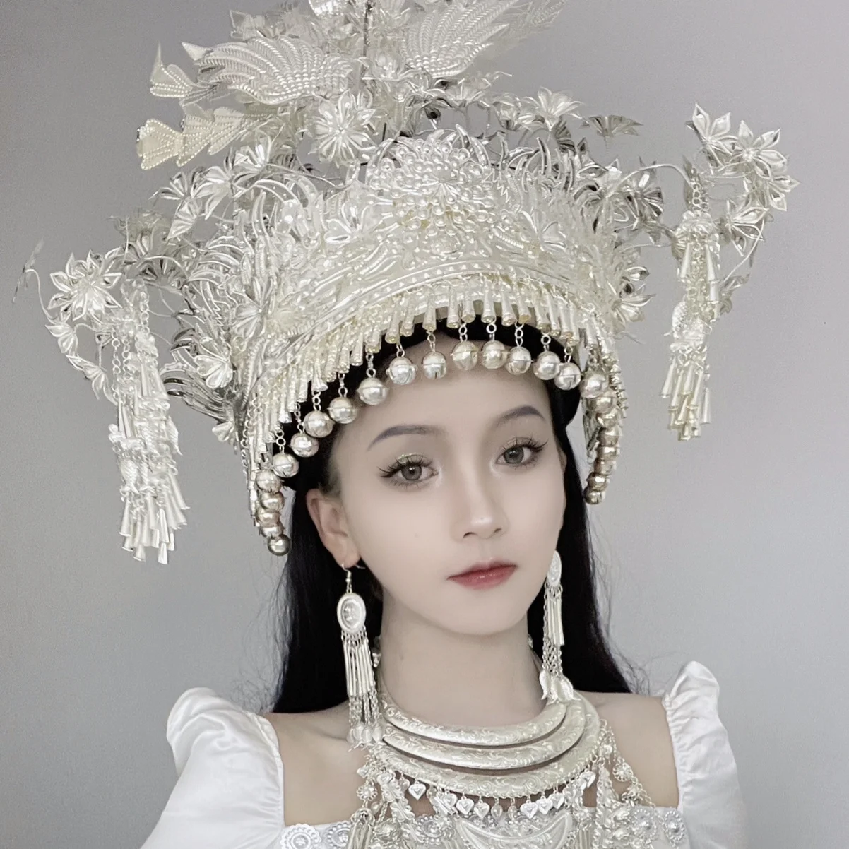 Minorit Miao Head Jewelry Head Props Guangxi Hat Alloy Metal Silver Color Headwear Large Head Jewelry Yunnan Headwear Jewelry